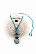 Collier Yate 1  pierre volcanique turquoise & empreinte d'oursin crayon avec sable de Nouvelle Calédonie